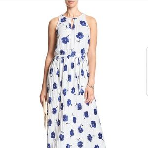 Floral Print pleated halter maxi dress.